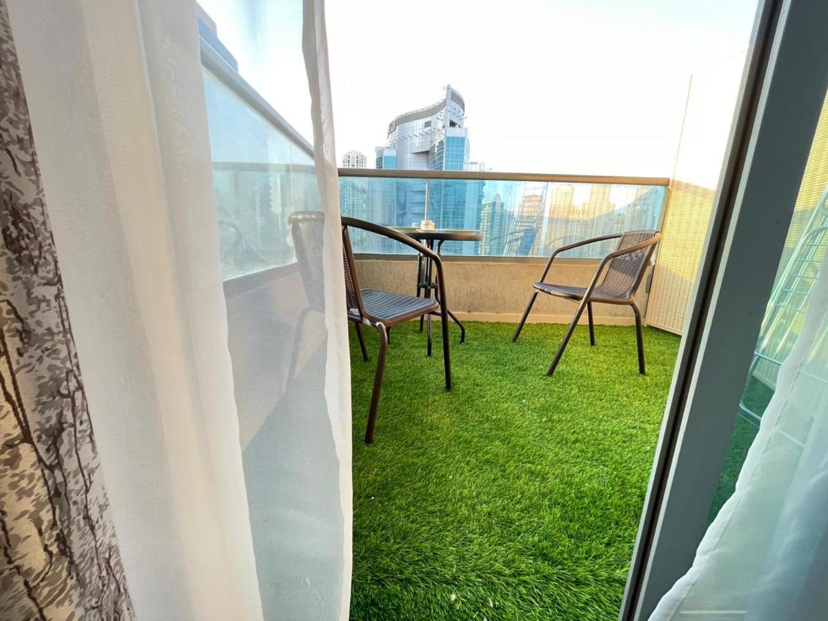 Private Gorgeous Room With Marina View With Shared Kitchen In Shared Apartment Ντουμπάι Εξωτερικό φωτογραφία